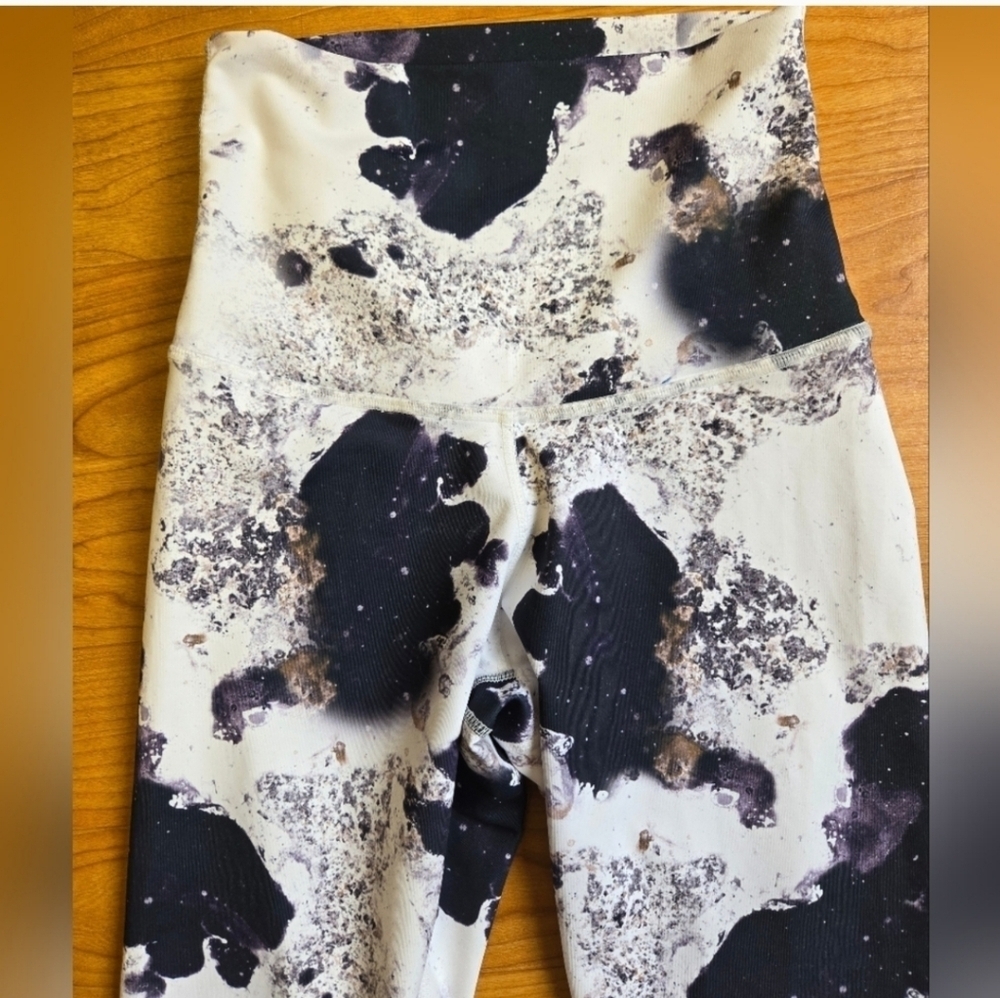DYI Abstract Black and White Leggings Marble Athleisure Yoga Running Workout - Picture 2 of 3